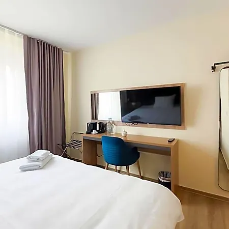 O&o Zentrum Otel *